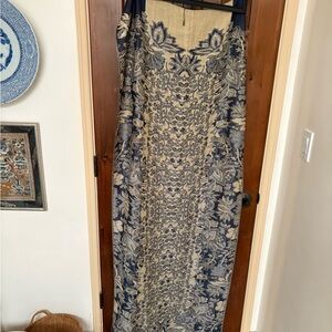 Elegant Blue and Beige wrap